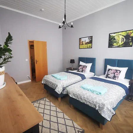 Under The Hill Apartment