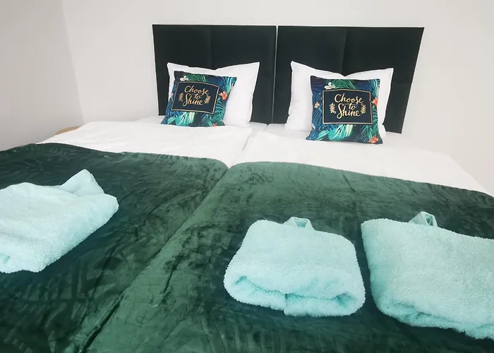 Under The Hill דירה באד מוסקאו